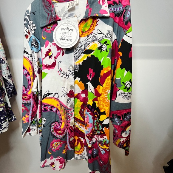 Parsley & Sage Gray Multicolor Paisley Button-Front Shirt - Picture 4 of 10